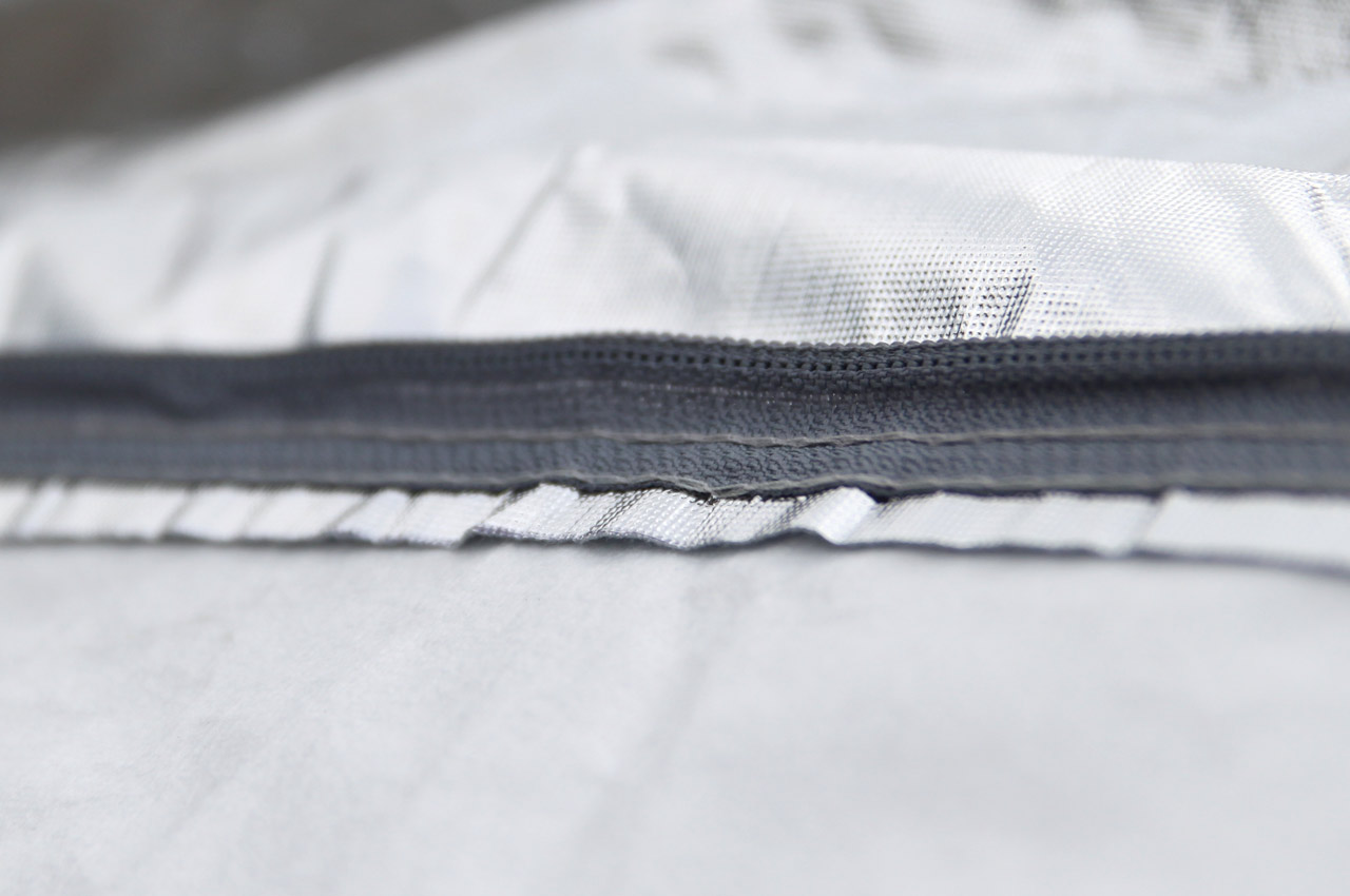 Amio - Κουκούλα Αυτοκινήτου Cotton 120g με φερμουάρ διάσταση 480 x 185 x 145 cm χρώμα ασημί μέγεθος SUV/Van Large για Επιβατικά Αυτοκίνητα - 1 τεμ. (01113/AM) - Image 6